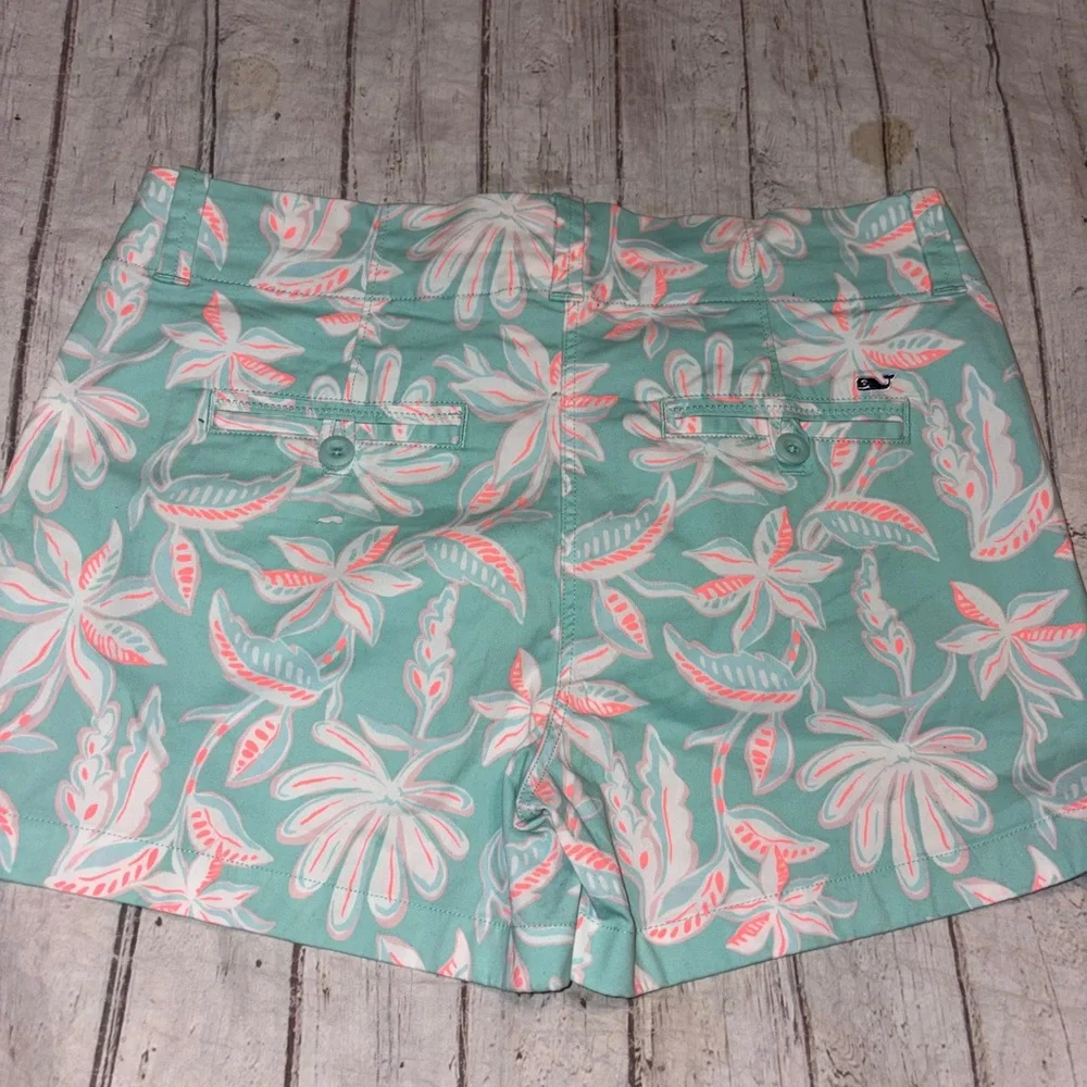 Vineyard Vines Women's 3 1/2 Inch casual shorts Island Paradise print 8 - Picture 4 of 6